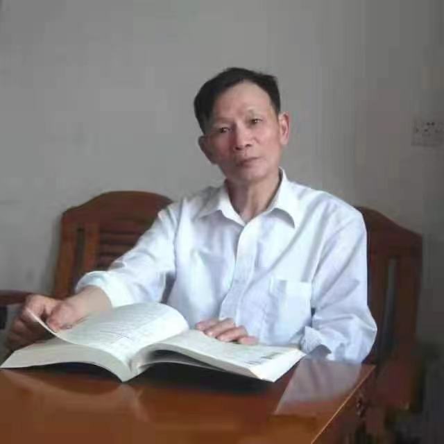 潜心钻研  医路不凡